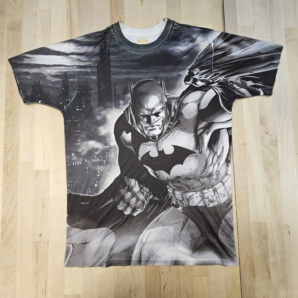Marvel Batman Two Sided Amazing T-shirt New Medium